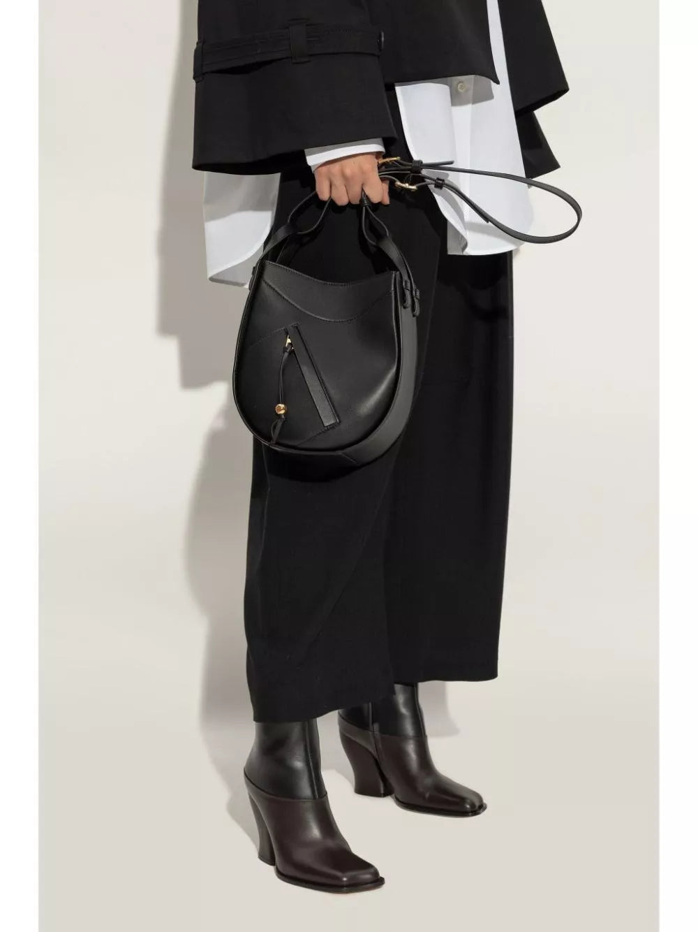 光沢のあるカーフスキンのハンモックスライスバッグ