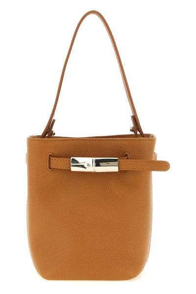 the longchamp xs le smart bucket bag redefines the codes of everyday leather goo