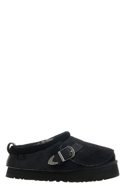 the sabot ugg tazz western reinterprets the classic slip-on silhouette through