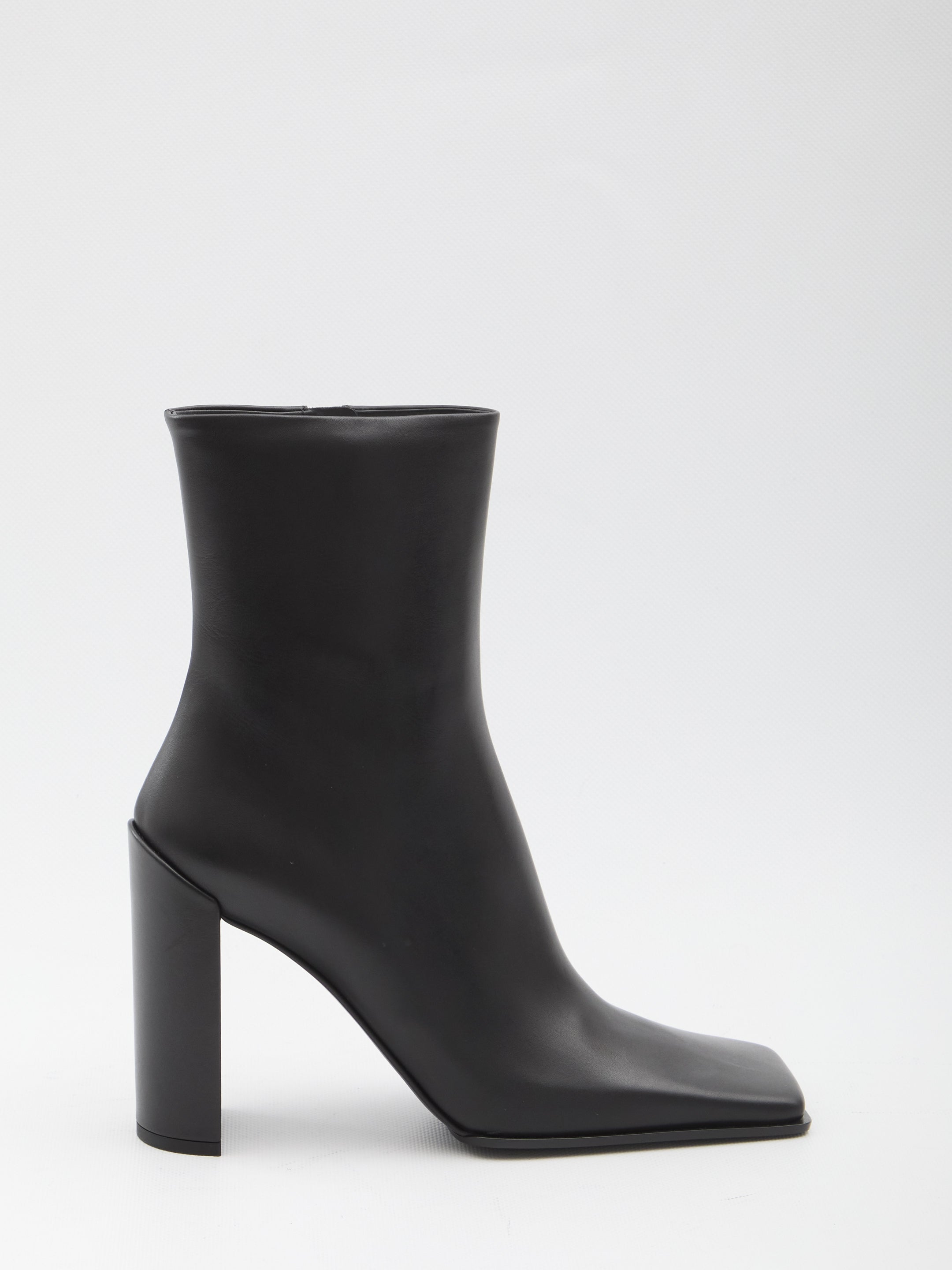 ALAIA 36 square-toe ankle boots