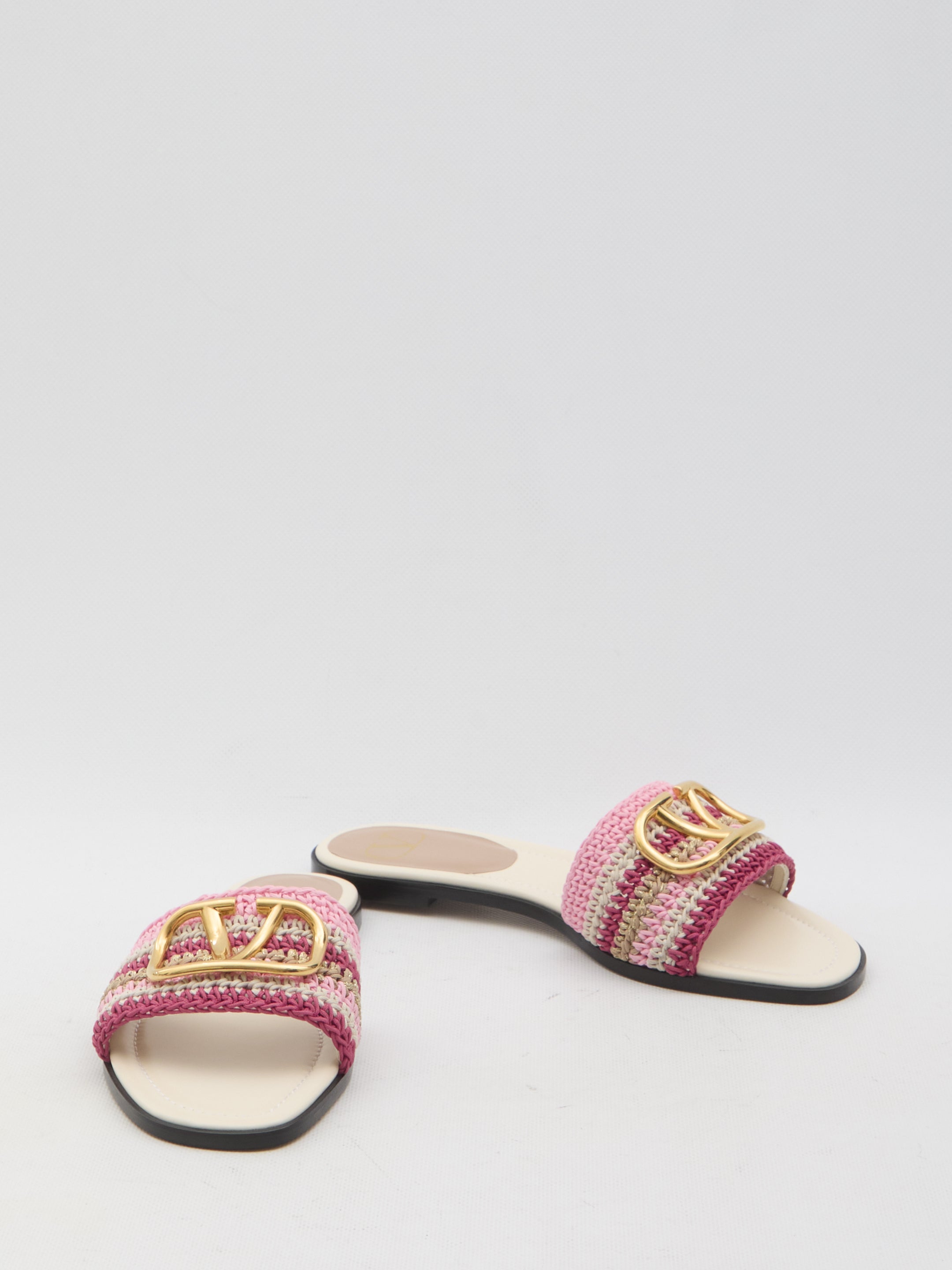 VALENTINO GARAVANI 37 vlogo signature slide sandals