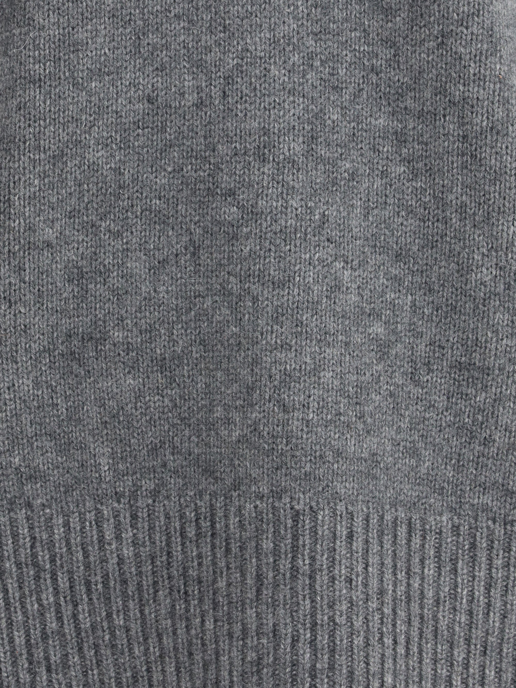 MADELEINE THOMPSON M  v-neck jumper in wool and cashmere