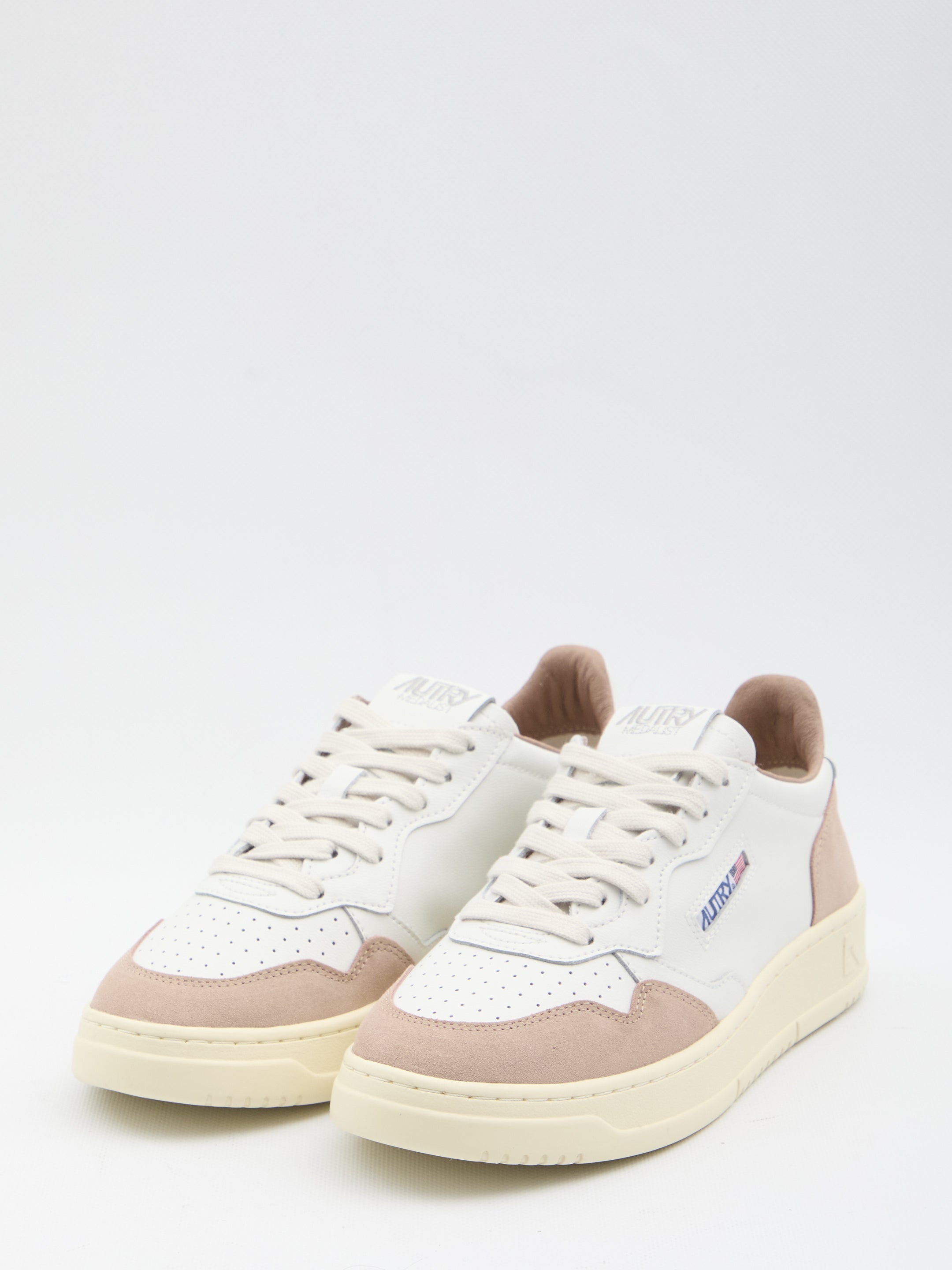 AUTRY 36 medalist low sneakers