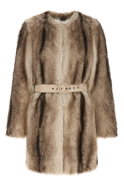 the twinset eco-fur coat redefines the volumes of outerwear through an envelopin