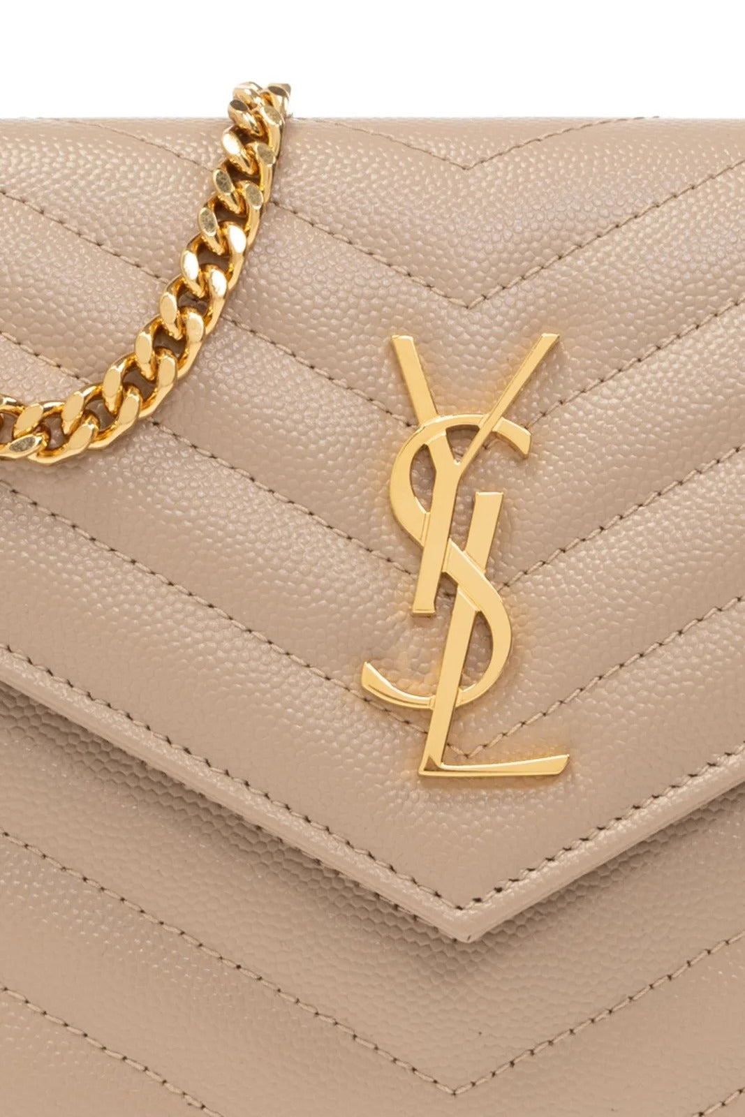 Cassandre Matelasse Chain Wallet