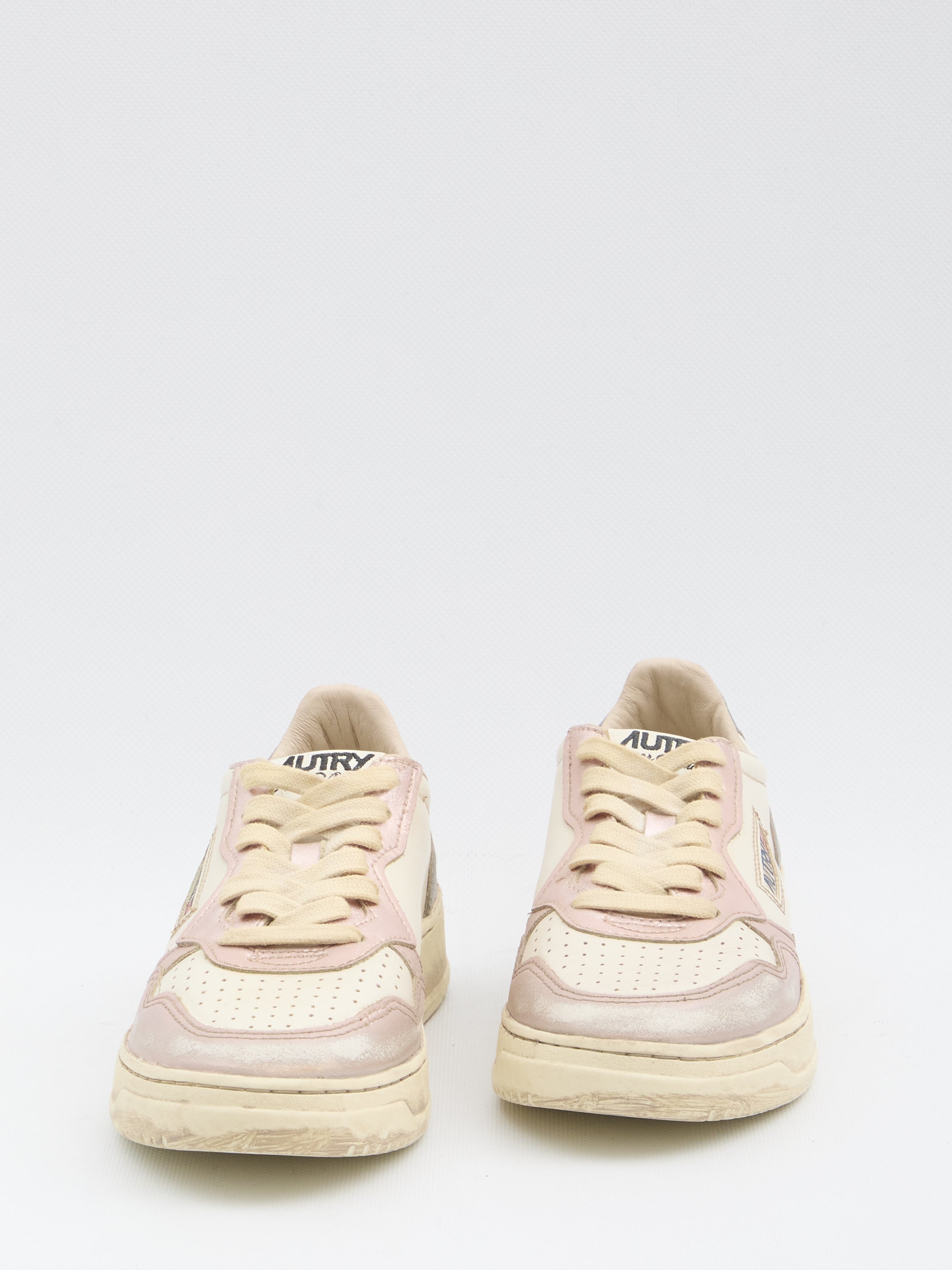 AUTRY 36 medalist low super vintage sneakers