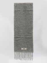 JACQUEMUS OS carro scarf