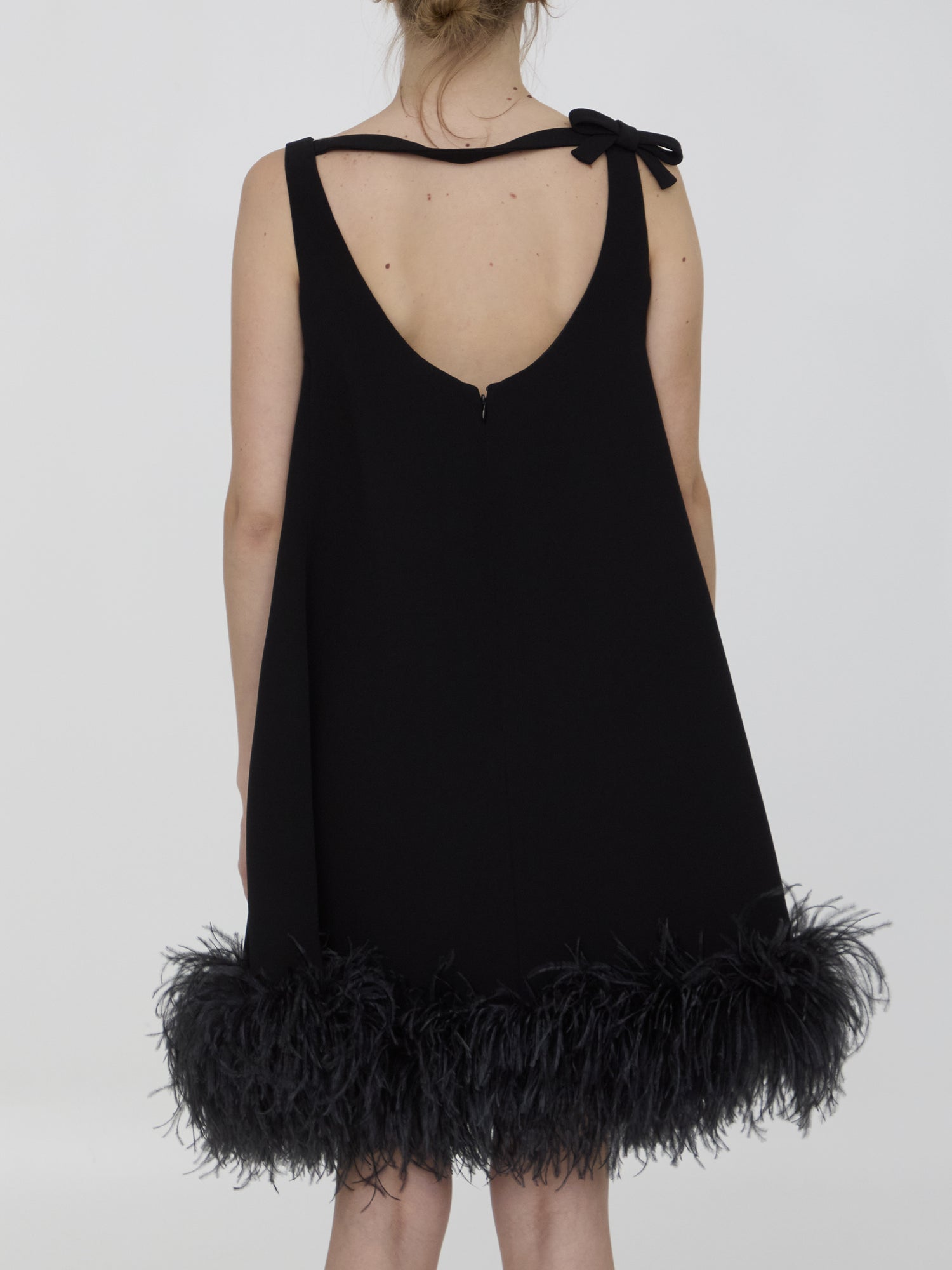 VALENTINO GARAVANI 40 mini dress with feathers