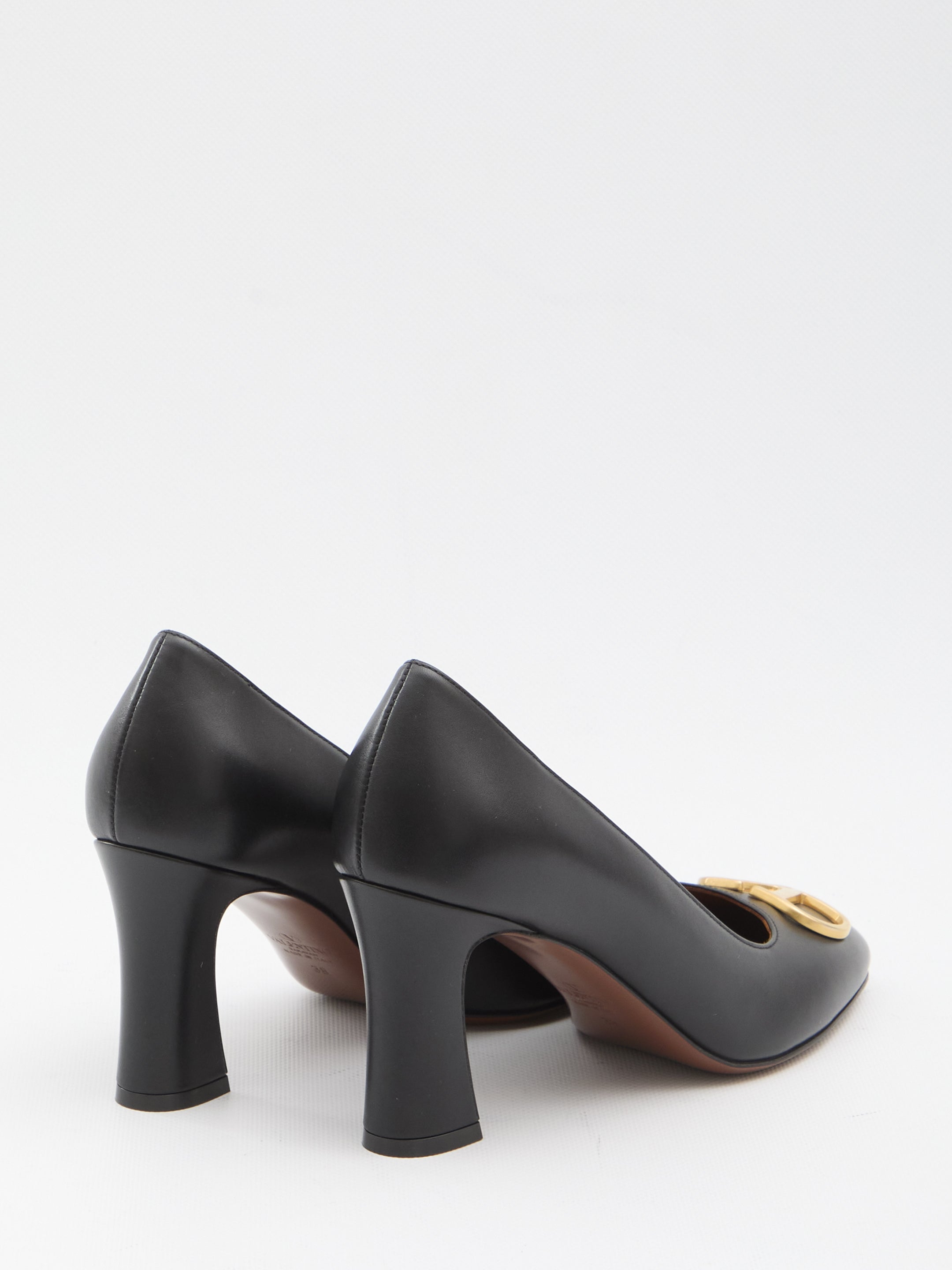 VALENTINO GARAVANI 36 vlogo signature pumps