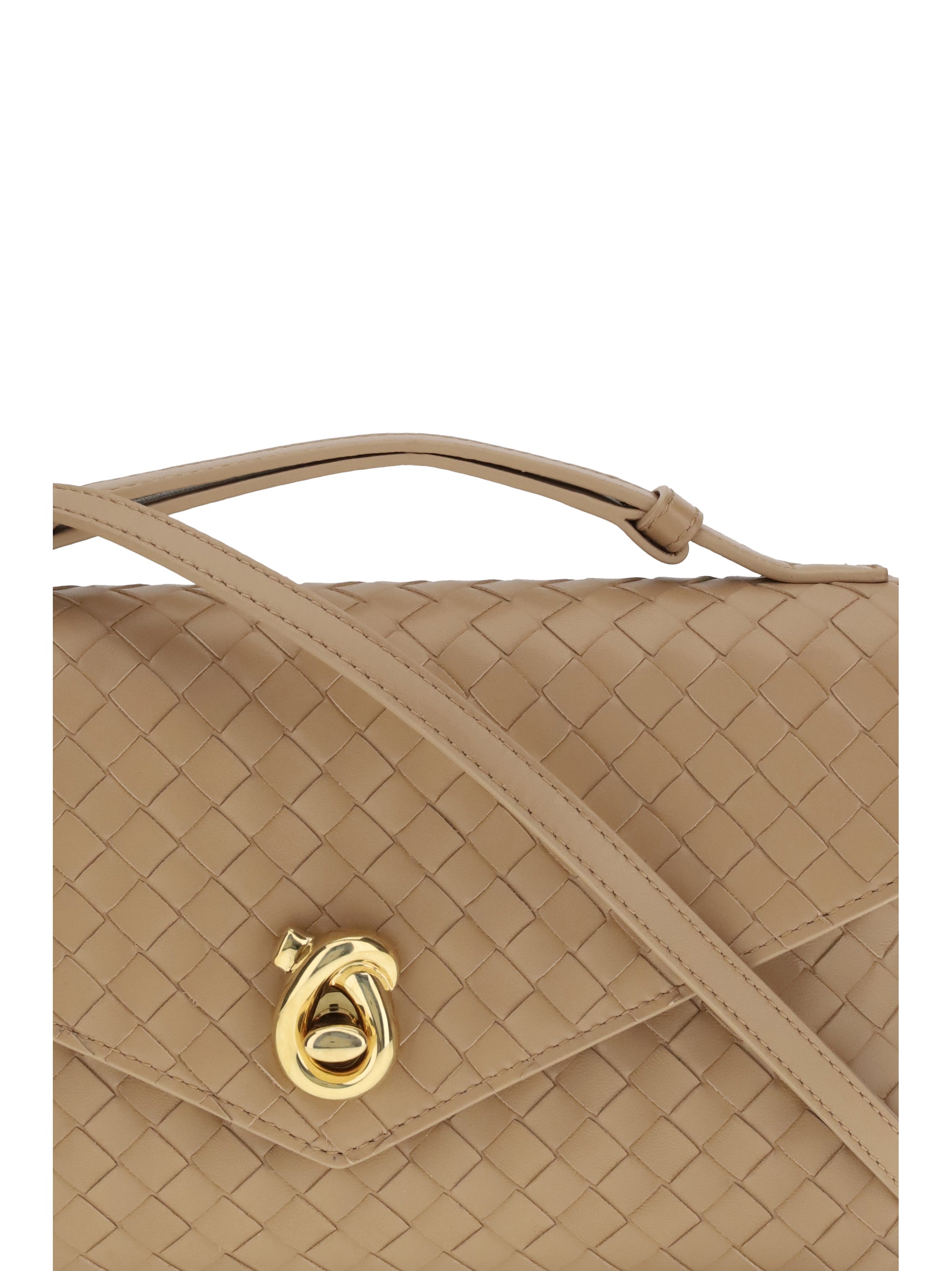 knot lock shoulder bag