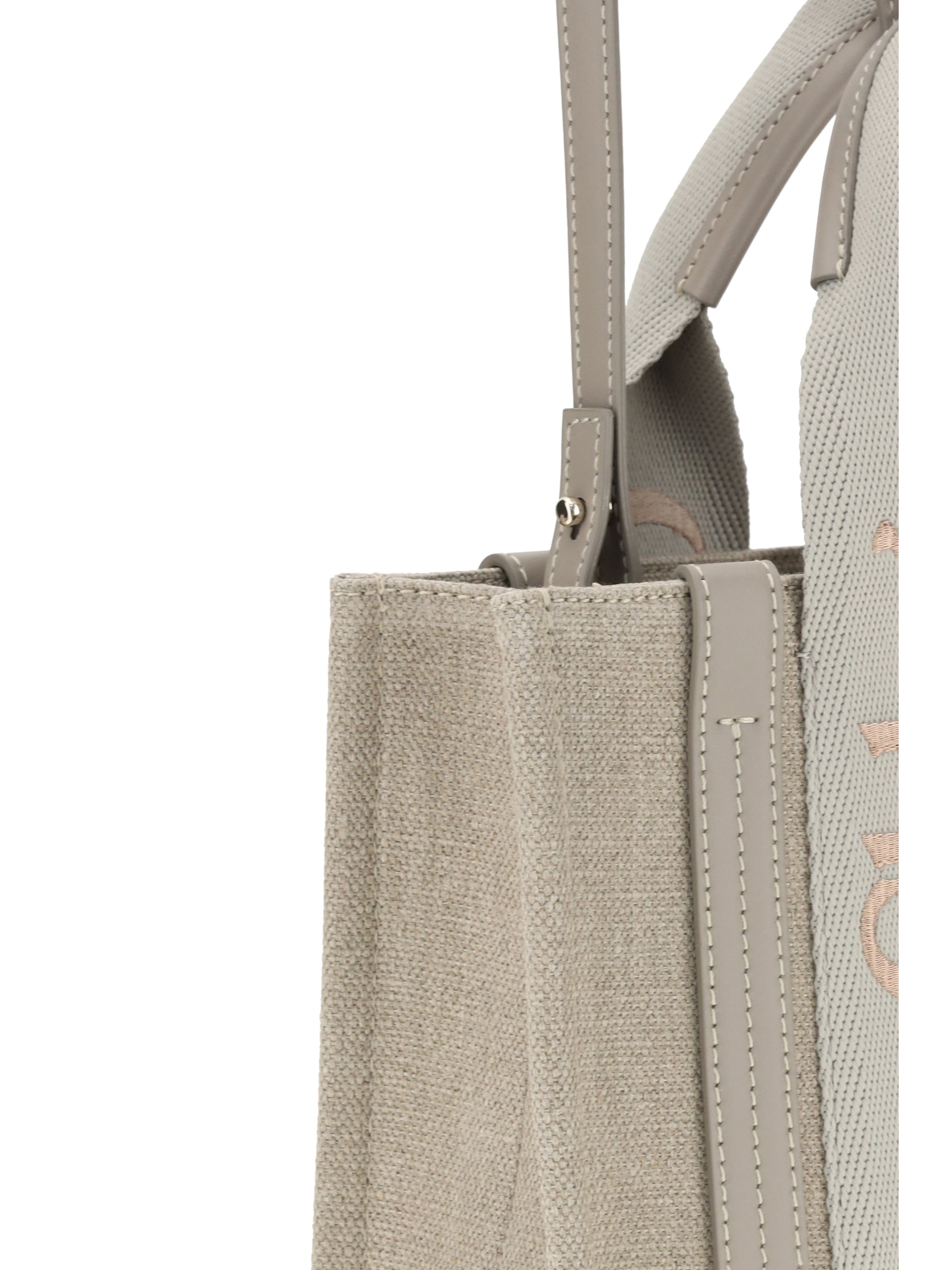 woody handbag