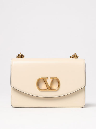 woman's shoulder bag