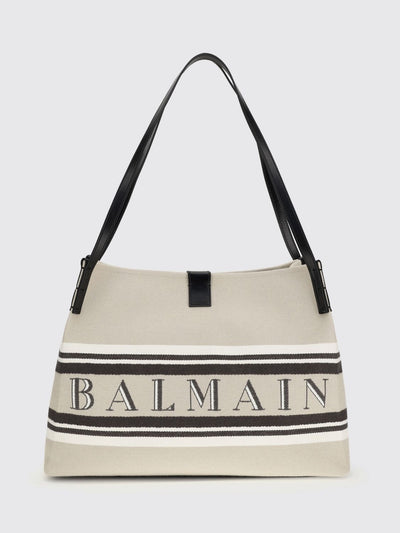 woman's shoulder bag