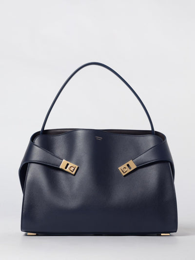 woman's shoulder bag