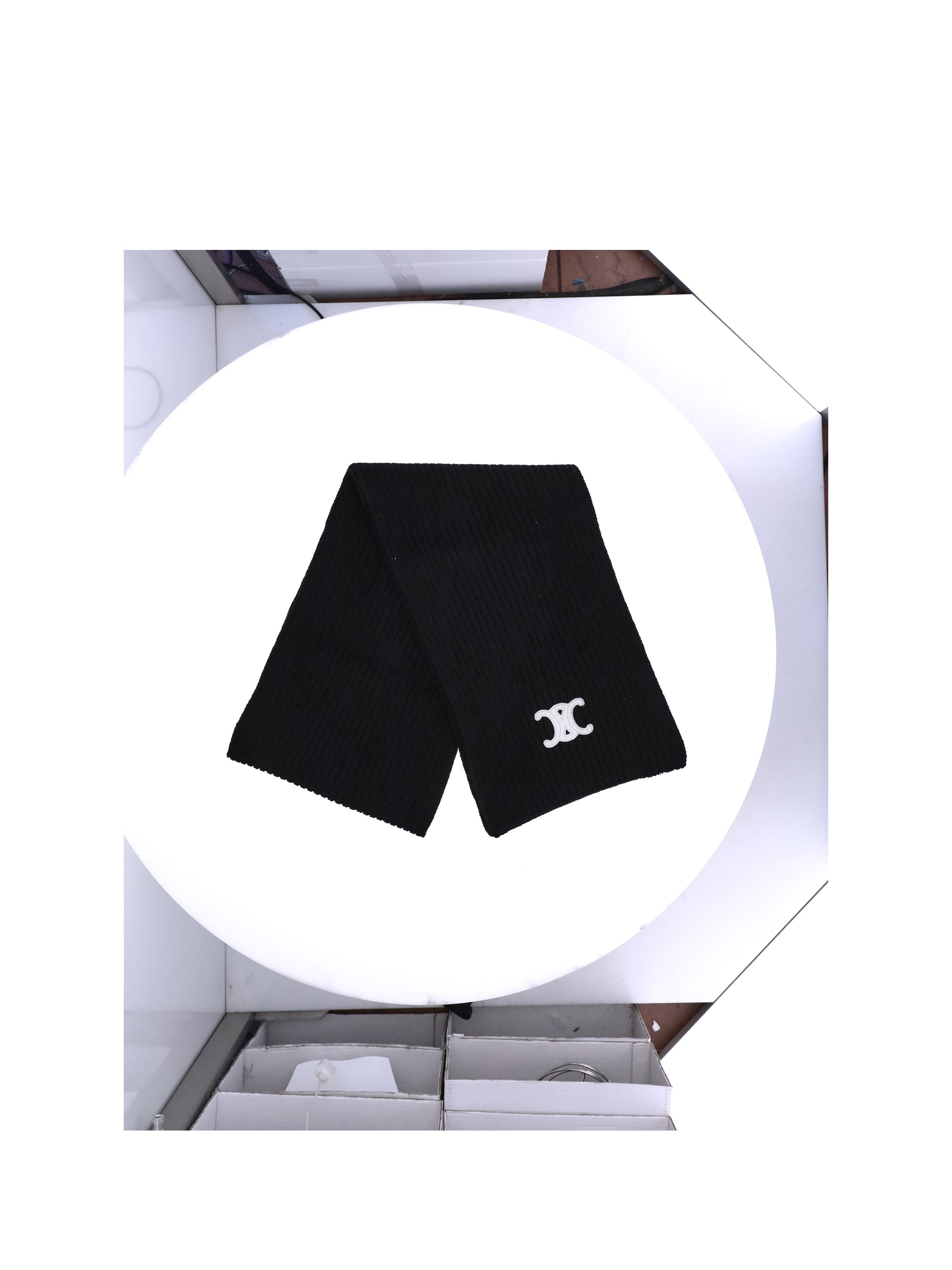 CELINE OS echarpe triomphe