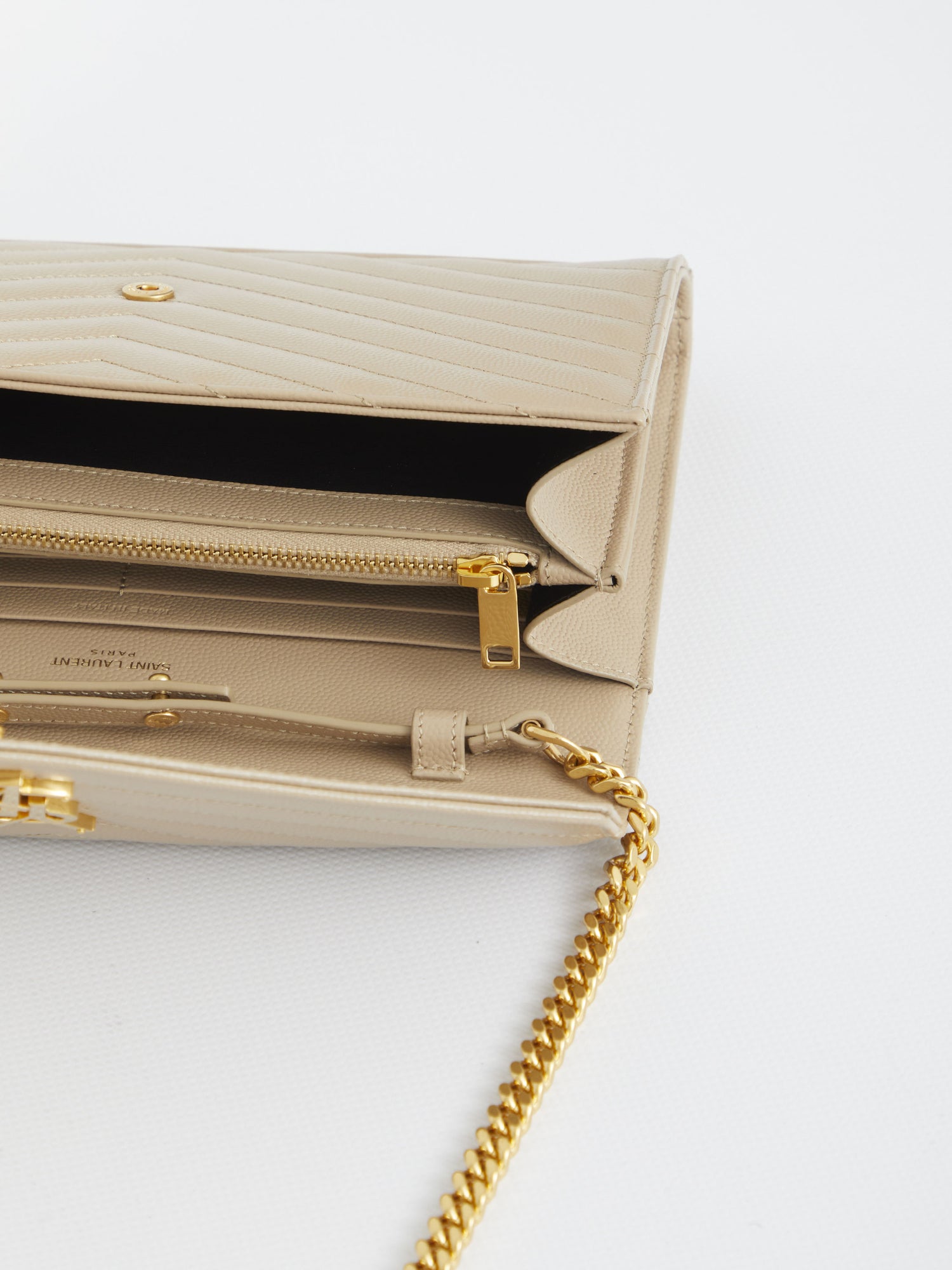 SAINT LAURENT OS cassandre pouch matelassé