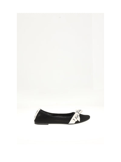 flat shoes