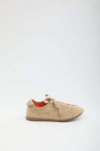 les tennis sneakers