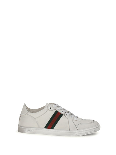 stretch sneakers