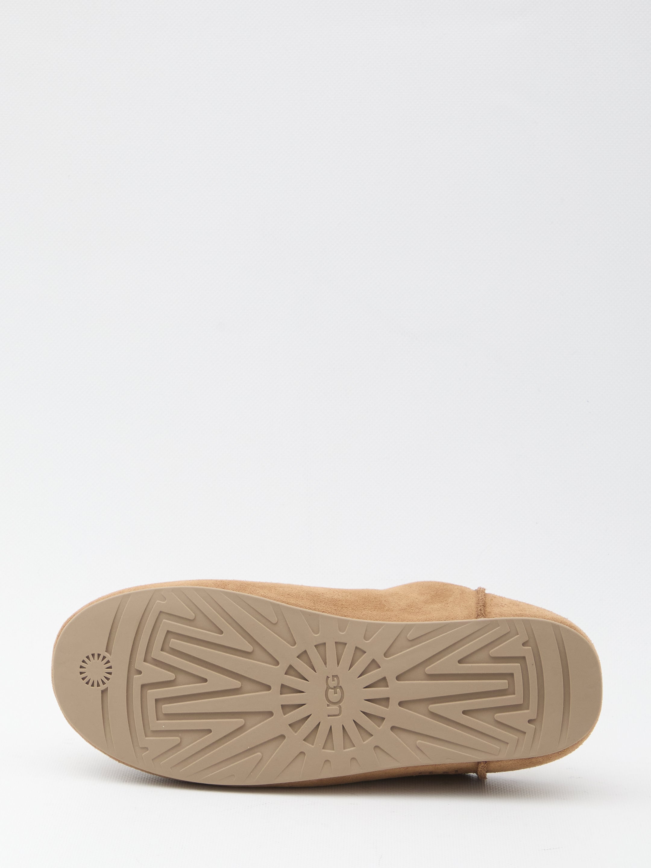 UGG 10 elea slip-on ugg