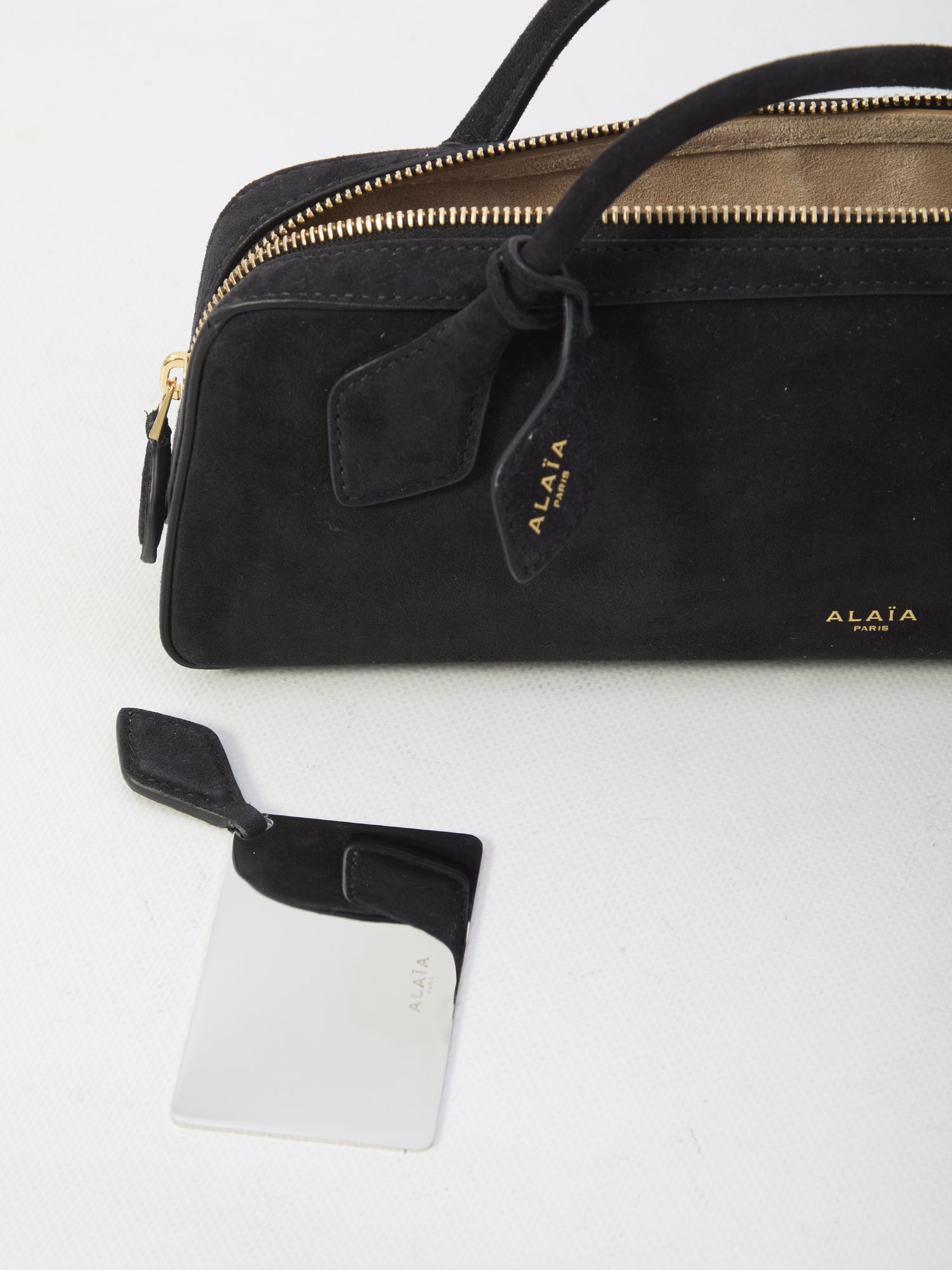 ALAIA OS le teckel pochette