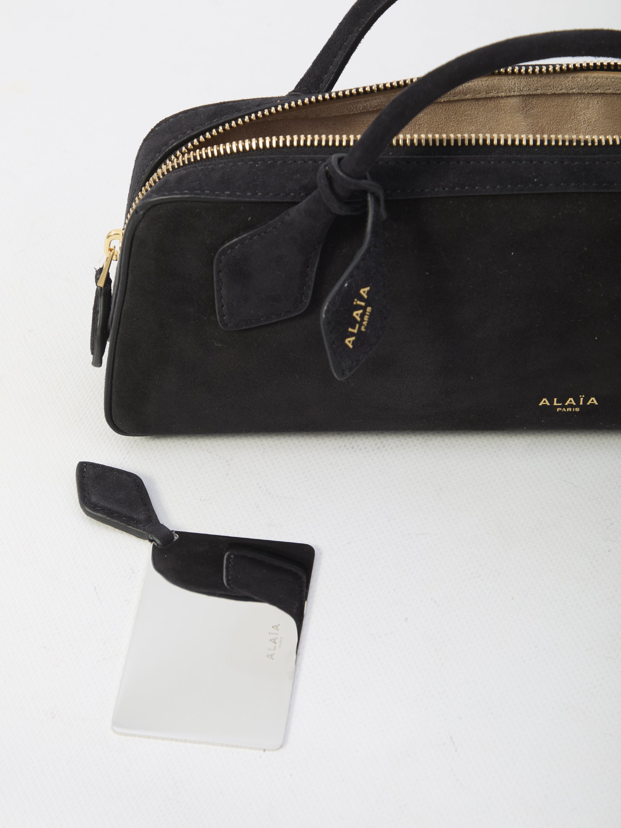 ALAIA OS le teckel pochette