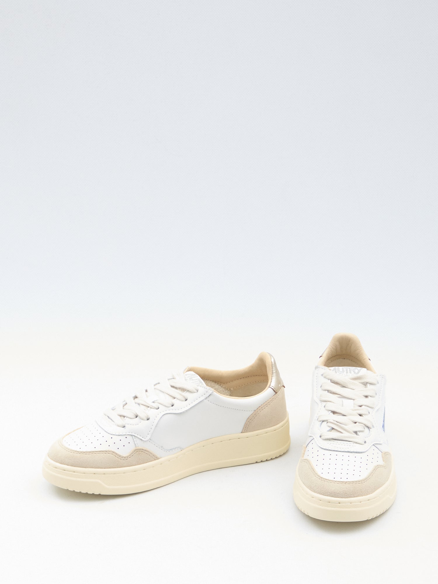 AUTRY 36 medalist low sneakers