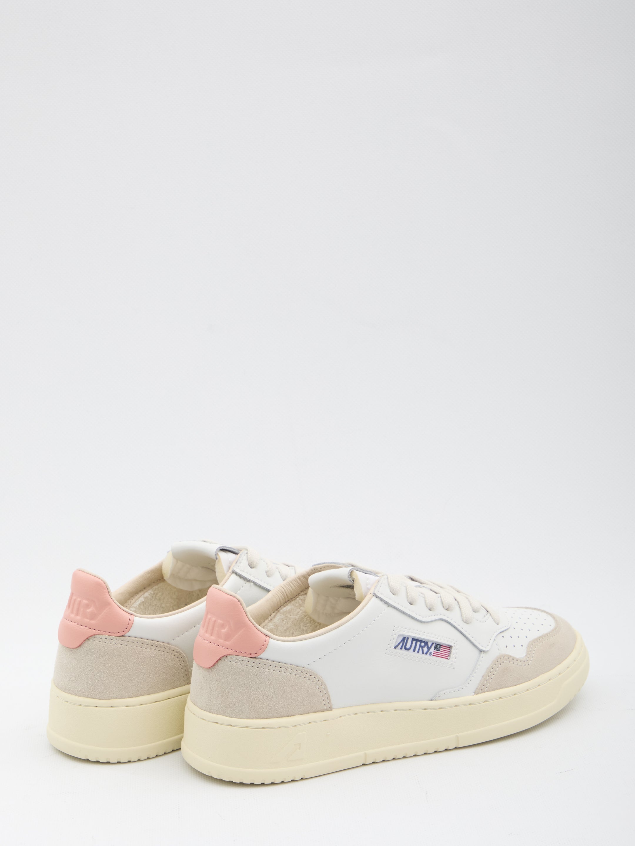 AUTRY 36 medalist low sneakers