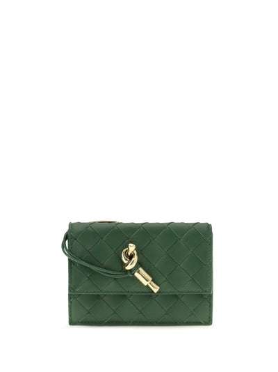 knot card holder
