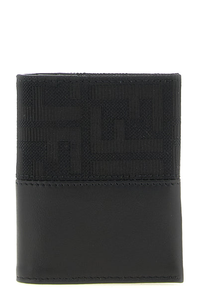 the fendi cardholder