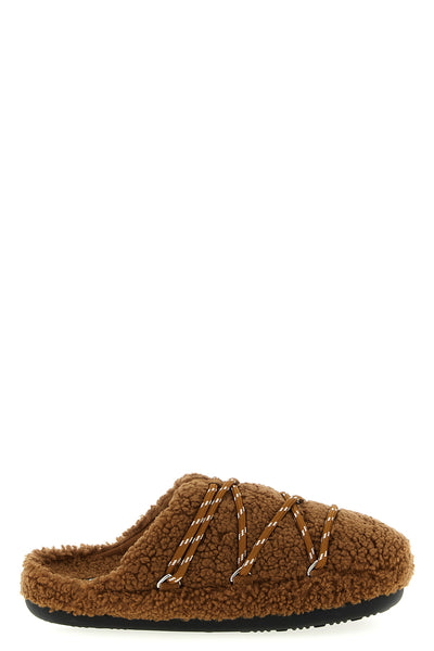 slippers in teddy-effect fabric