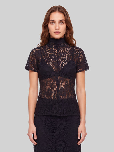 lace top in black