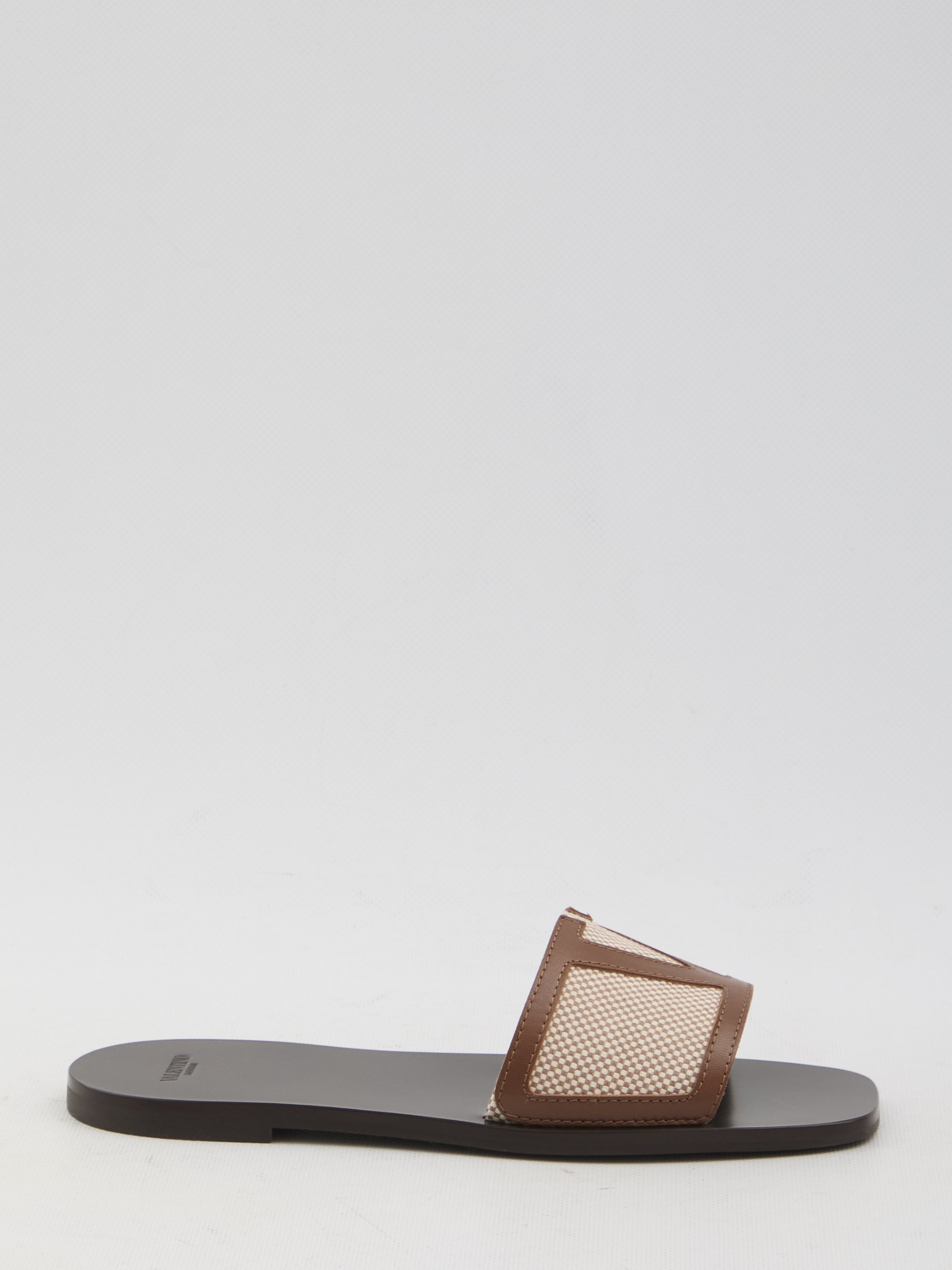 VALENTINO GARAVANI 36 superstar slide sandals