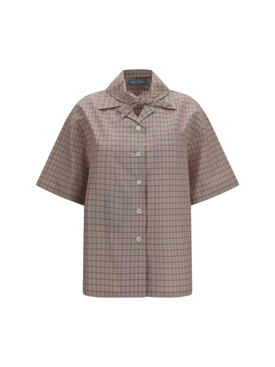 short-sleeved check shirt