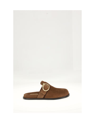 flat shoes