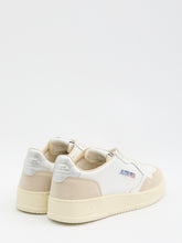 AUTRY 37 medalist low sneakers