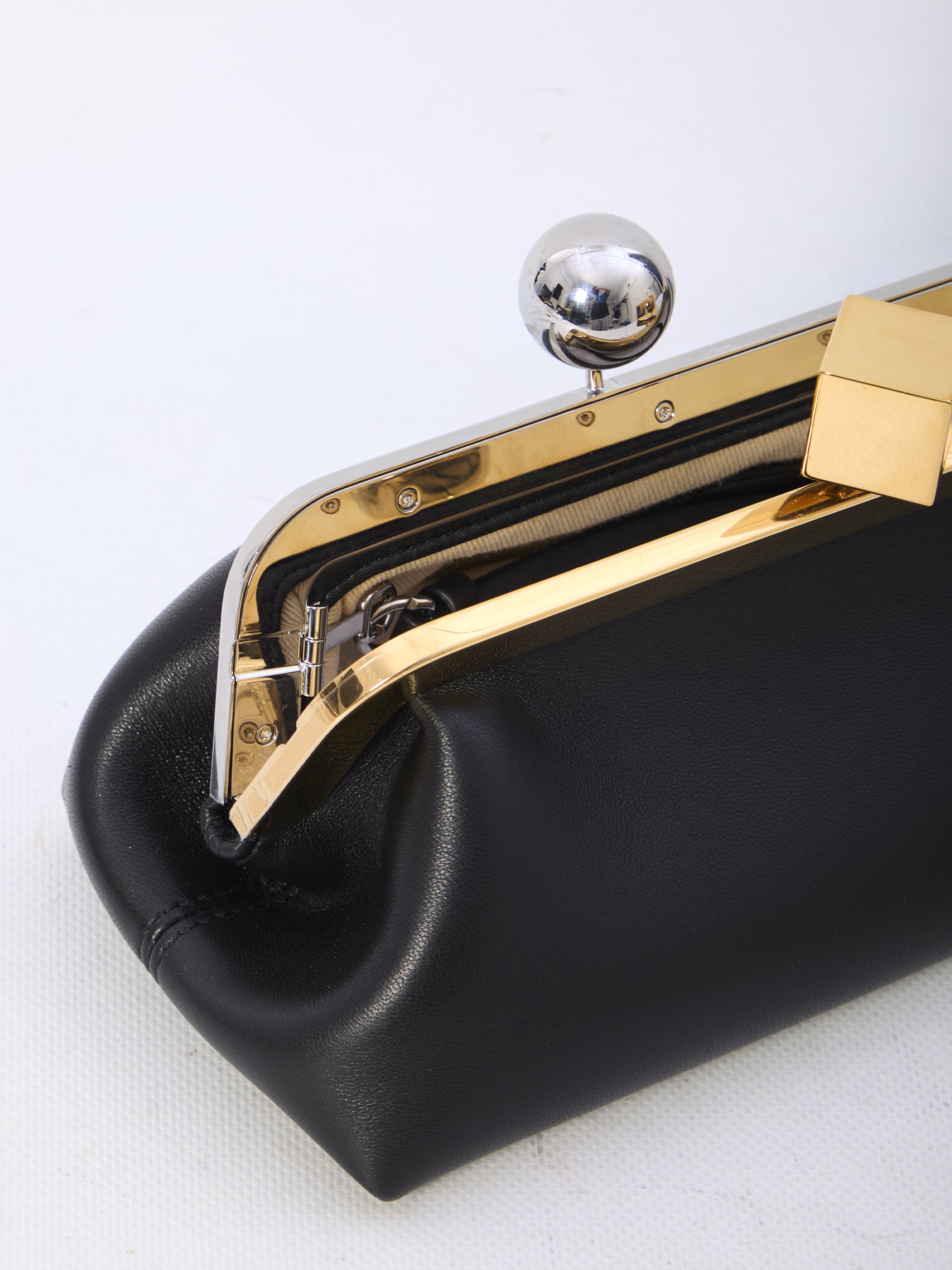 JACQUEMUS OS salon pouch