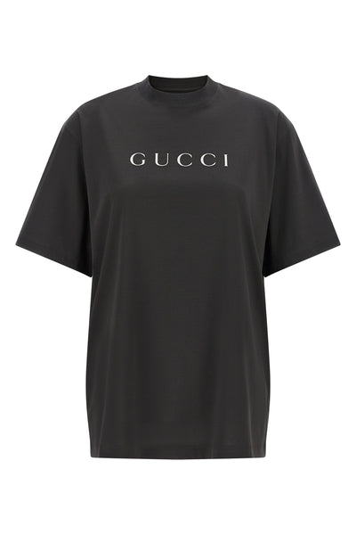 the gucci t-shirt redefines the codes of casual dress through meticulous attenti