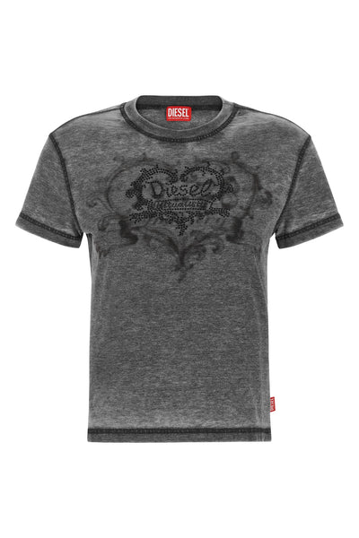 diesels t-ila-aa1 short-sleeved t-shirt stands out for its slim silhouette an