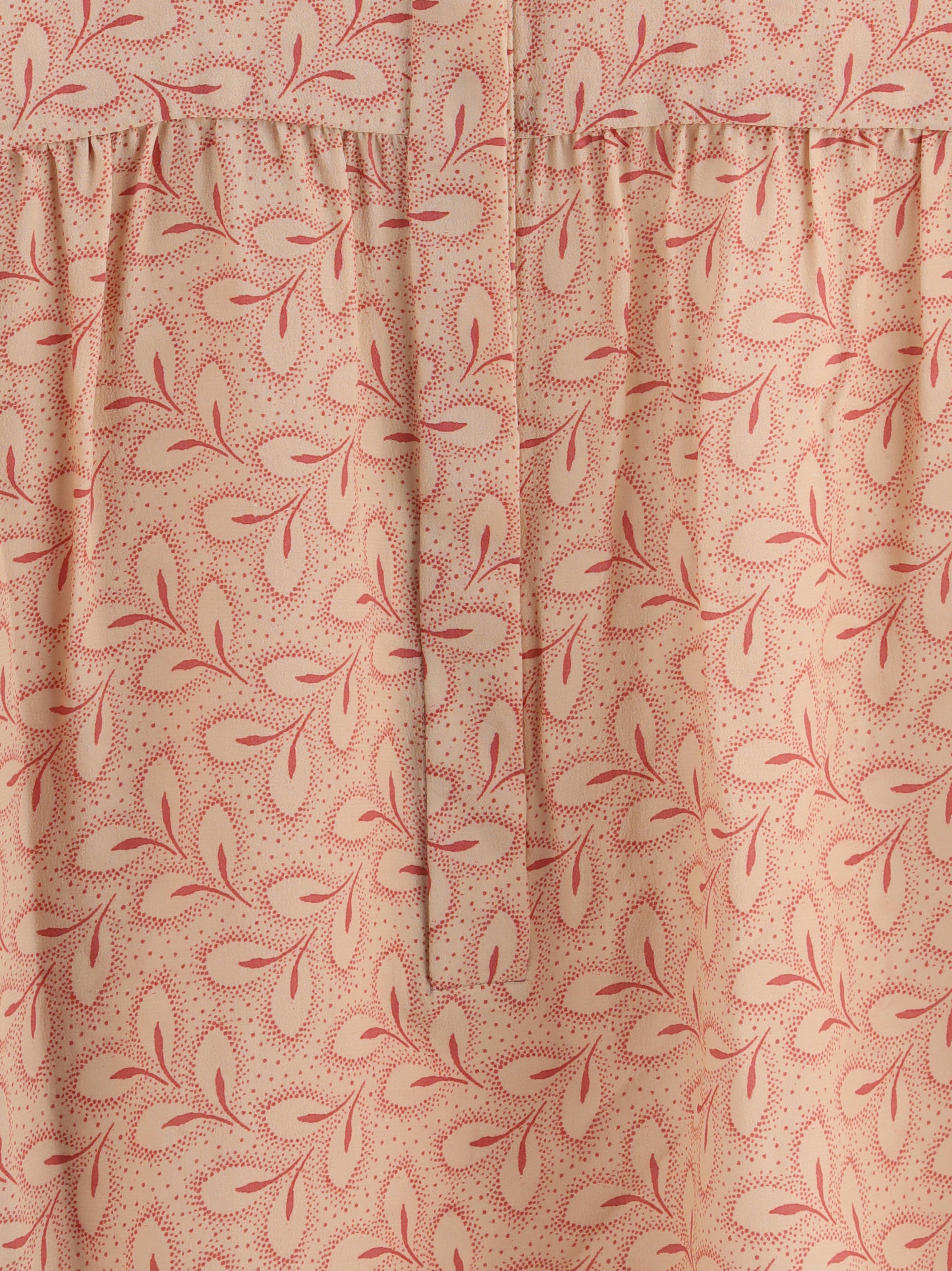 KRISTINA TI 40 blouse with foliage print and refined stand-up collar