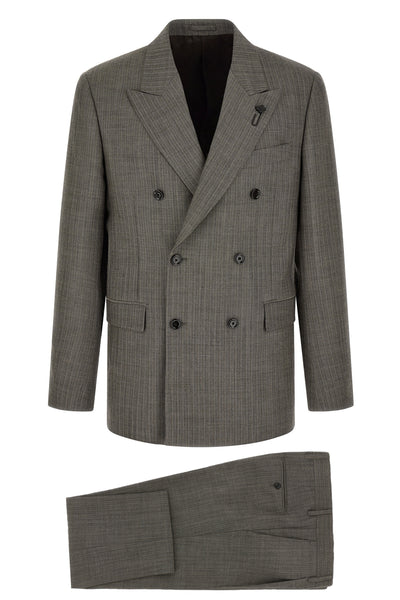 the double-breasted lardini feeling suit