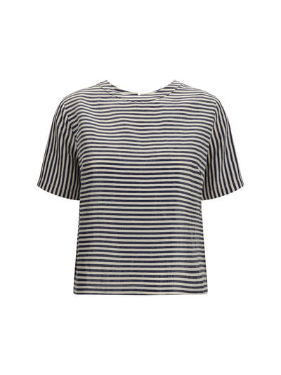 short-sleeved t-shirt