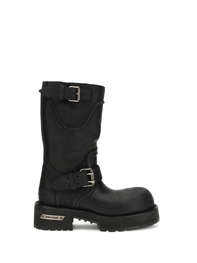 venom boots