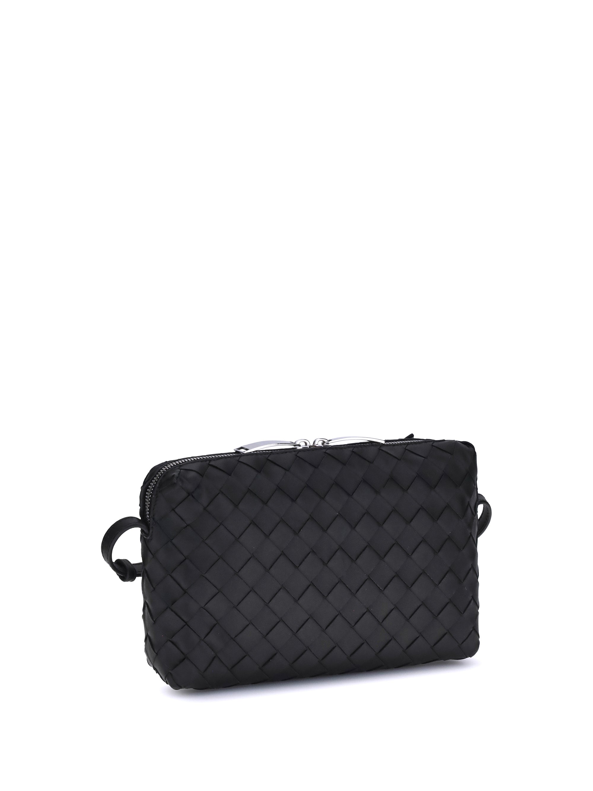 iconic intreccio shoulder bag