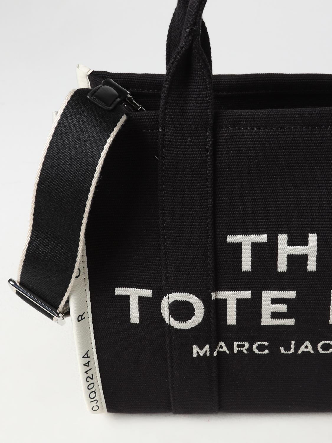 the tote bag in canvas with embroidered logo
