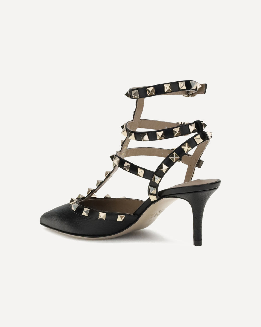 rockstud pumps