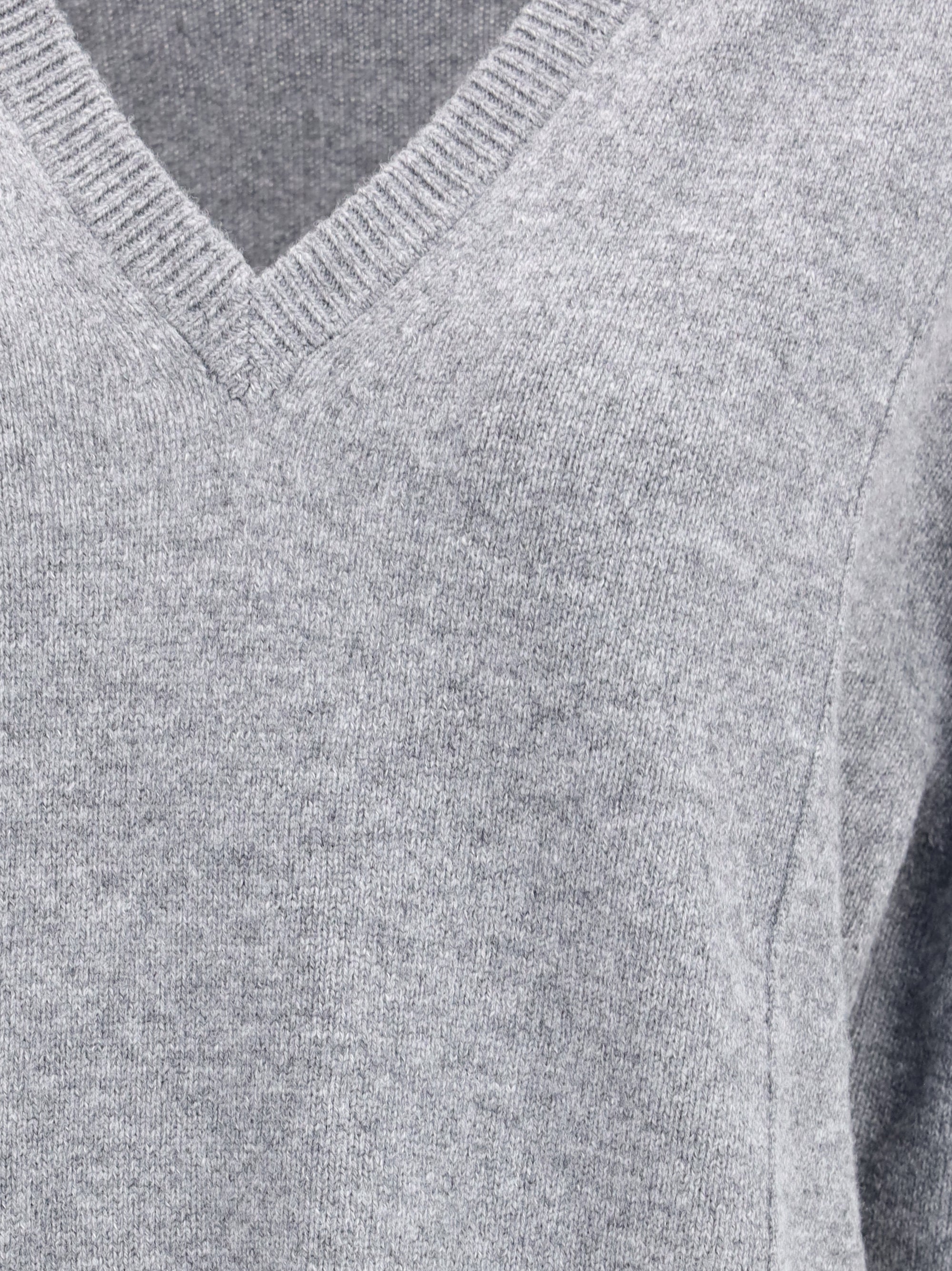 JIL SANDER 34 v neck sweater