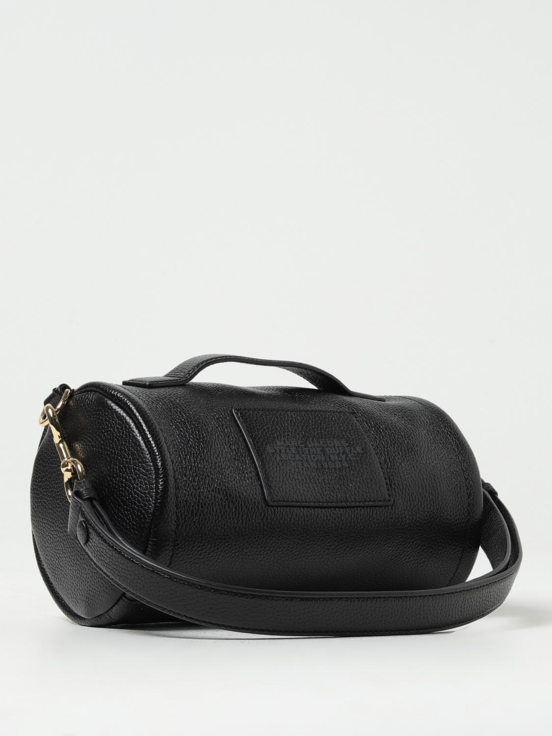 the duffle bag in grained leather