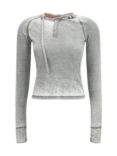 t ecla ls long-sleeved top