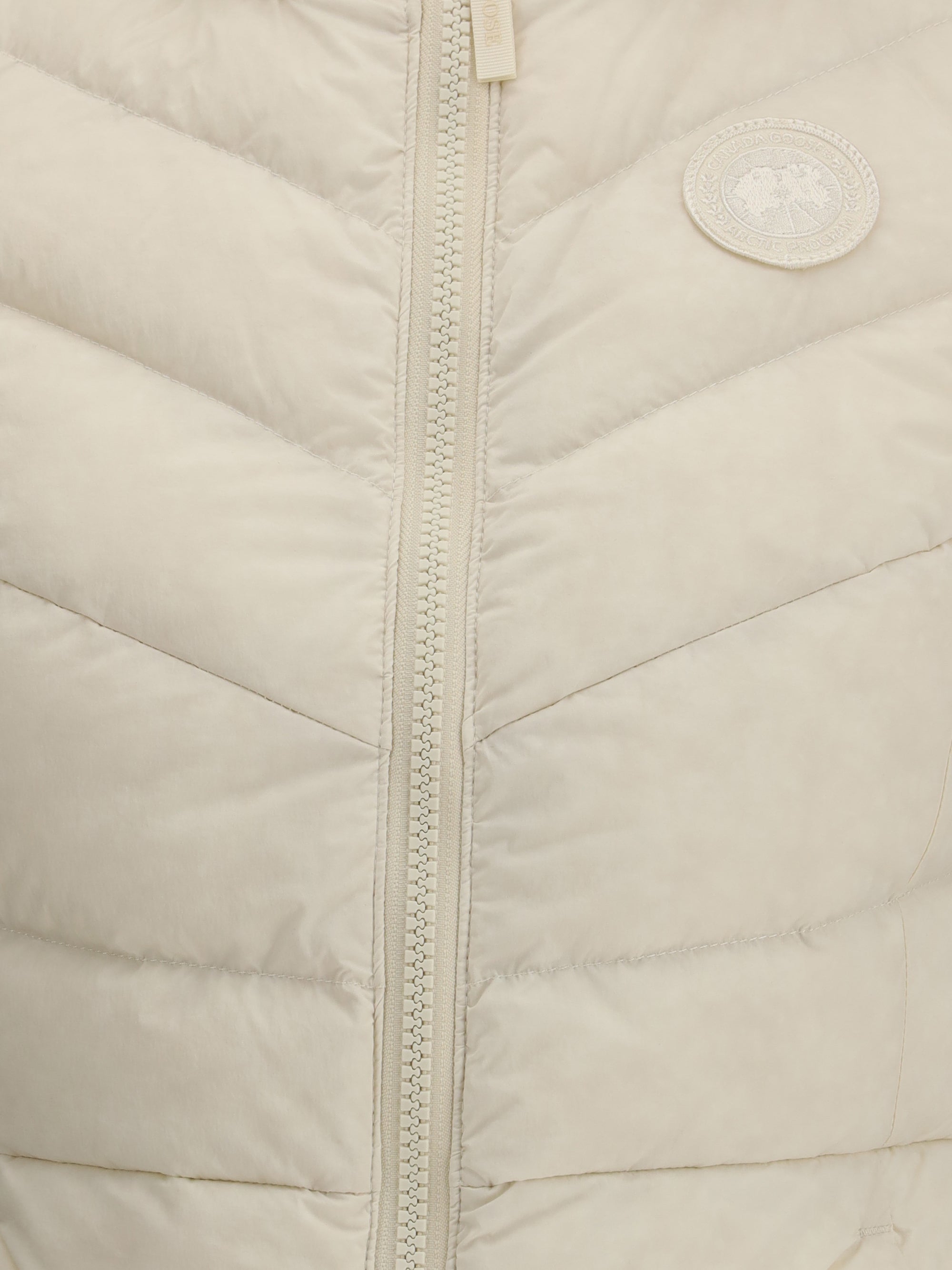 CANADA GOOSE XS sleeveless jacket with a removable hood